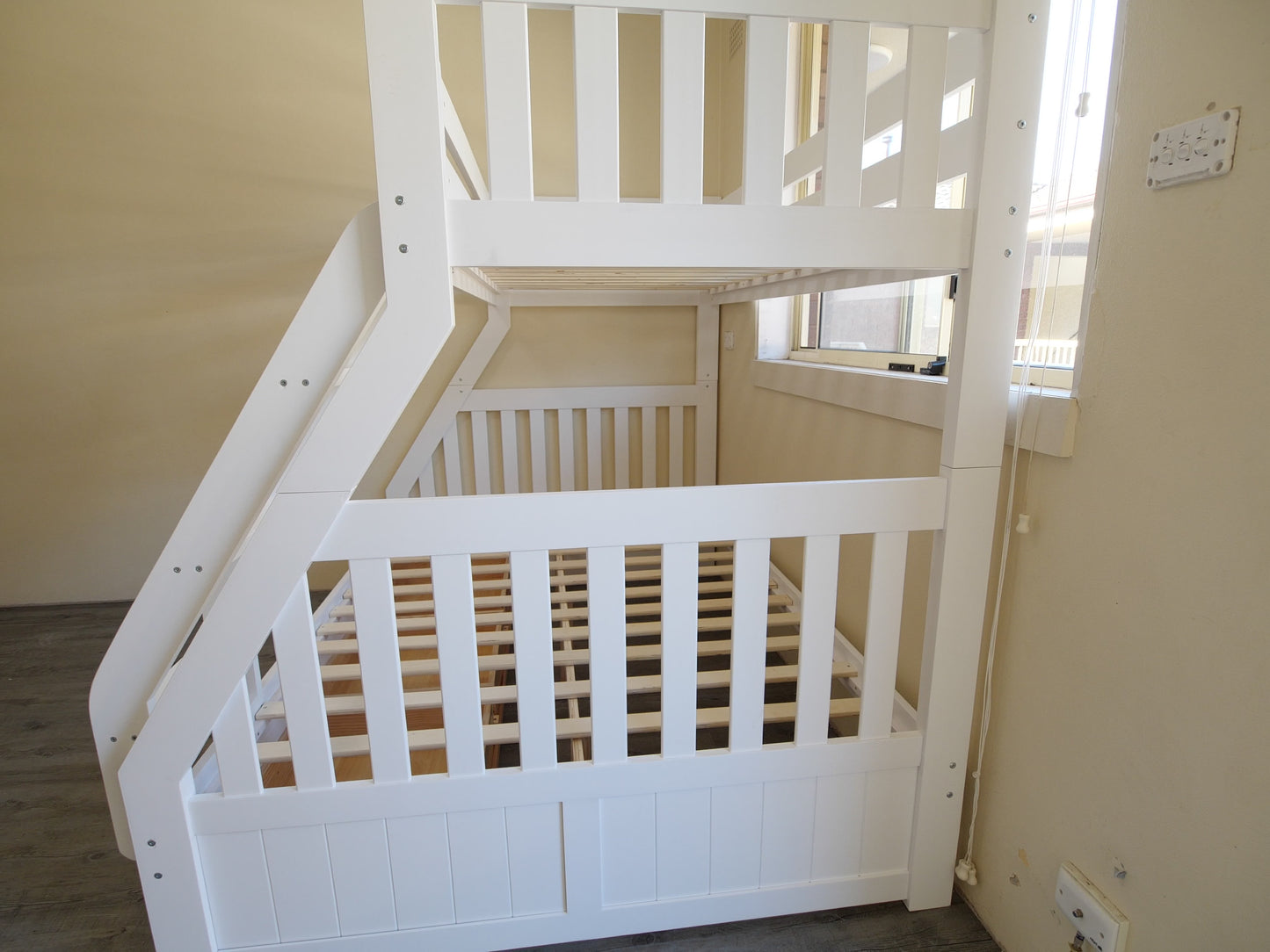 TRIO BUNK BED - PURE WHITE - TIMBER BUILD