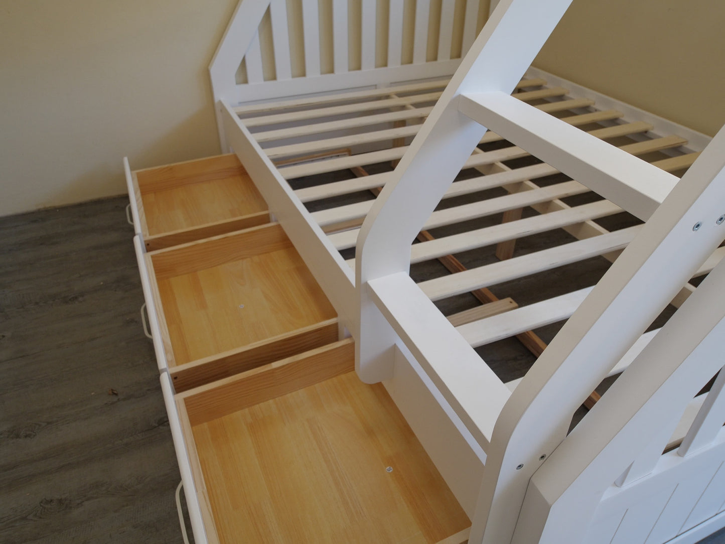 TRIO BUNK BED - PURE WHITE - TIMBER BUILD