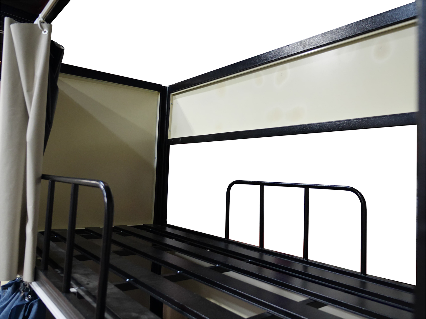 PRIVACY BUNK BED - FLASH BLACK