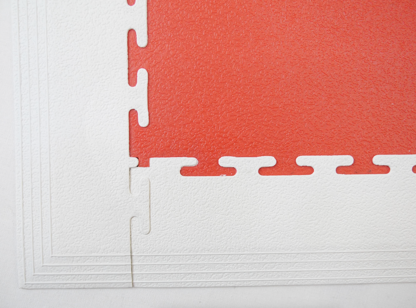 PVC Coin Dot Garage Flooring - Corner Ramps - Red